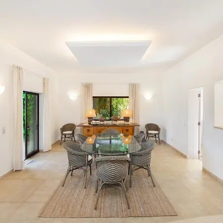 Luxury Private Family With Pool Ac & Parking Βίλα Portimão