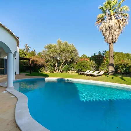 Luxury Private Family With Pool Ac & Parking ヴィラ *