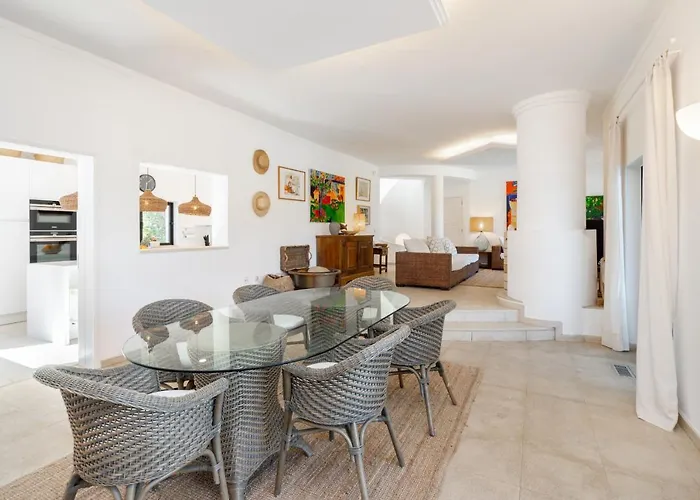 Luxury Private Family With Pool Ac & Parking פורטימאו