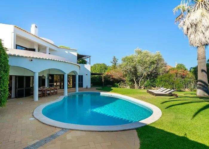 Luxury Private Family With Pool Ac & Parking וילה