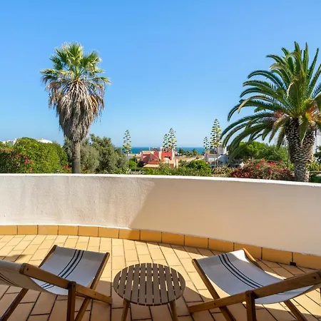 Luxury Private Family With Pool Ac & Parking 빌라